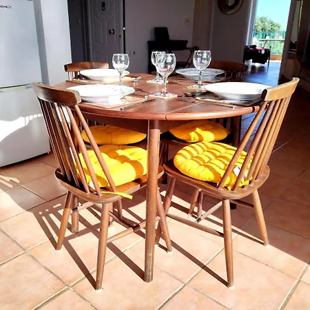 Peaceful Retreat In Olive Grove With Endless Views